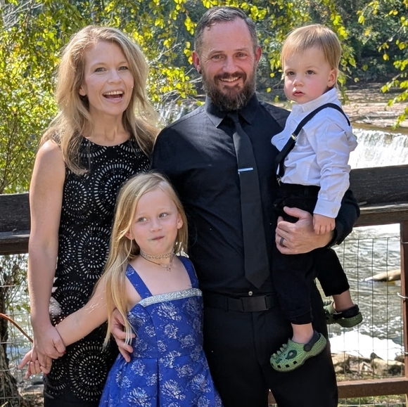 Meet your Posher, Kelsey - Picture 1 of 2